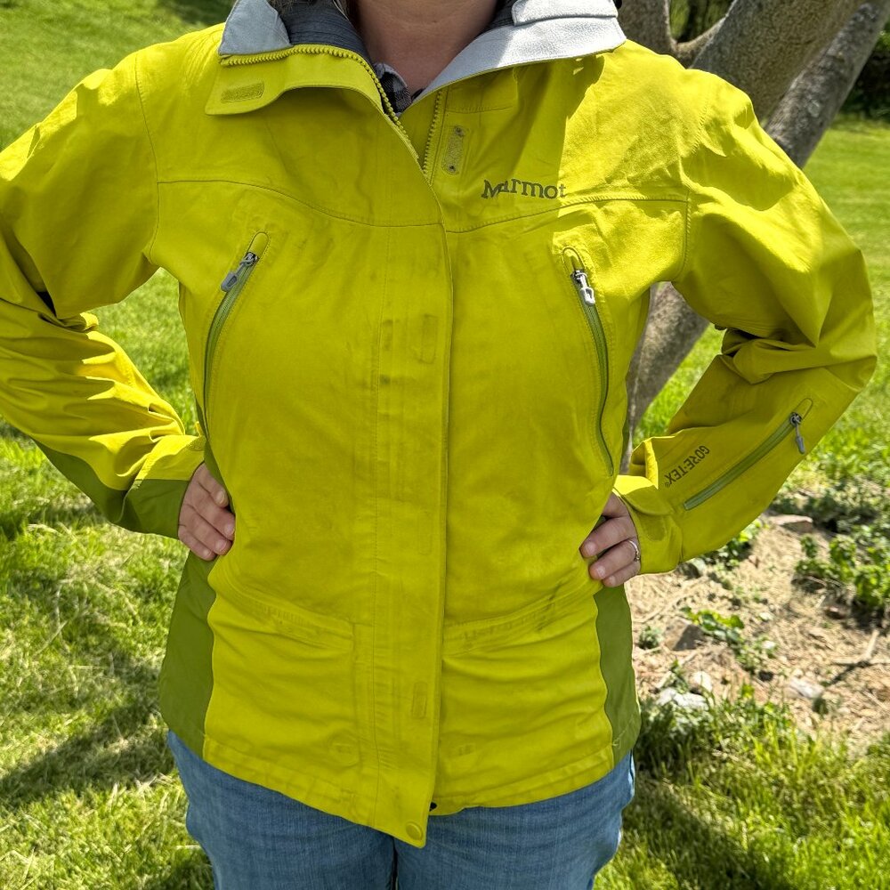 Ladies Marmot Spire Jacket - Waterproof and Durable - Picture 1 of 11